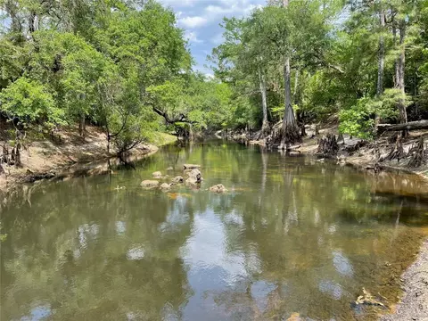 7101 Riverview Dr, Webster, FL 33597