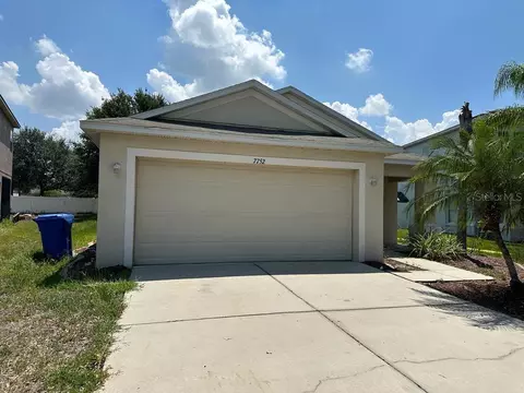 7752 Carriage Pointe Dr, Gibsonton, FL 33534