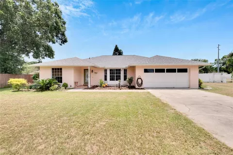 2213 Flaming Arrow Dr, Lakeland, FL 33813
