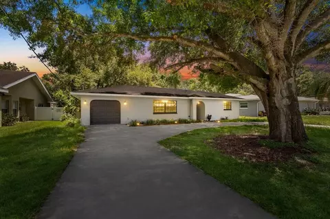 2710 W Osborne Ave, Tampa, FL 33614
