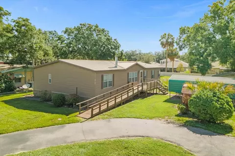 10410 Gloria St, Gibsonton, FL 33534