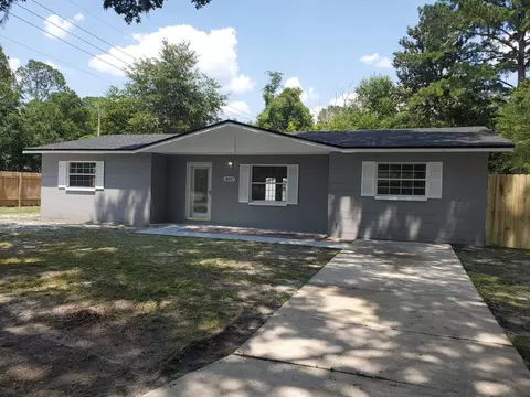 3827 NE 14th St, Gainesville, FL 32609