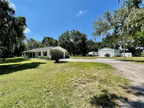 4401 Sleepy Hollow Ln, Plant City, FL 33565