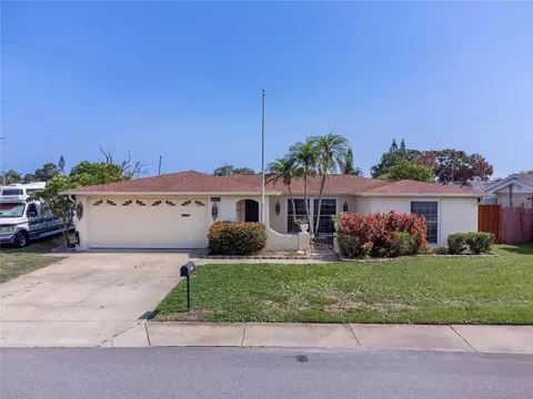 3415 Roxbury Dr, Holiday, FL 34691