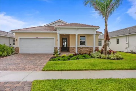 18041 Grand Prosperity Dr, Venice, FL 34293