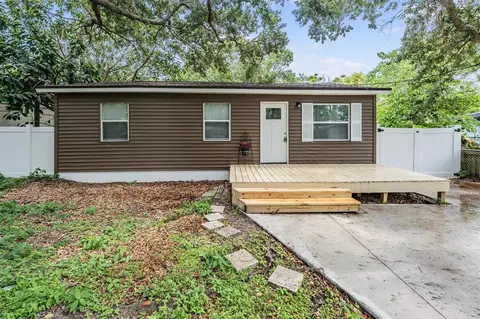 10113 Richardson St, Gibsonton, FL 33534