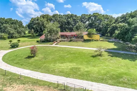 16429 Spring Valley Rd, Dade City, FL 33523