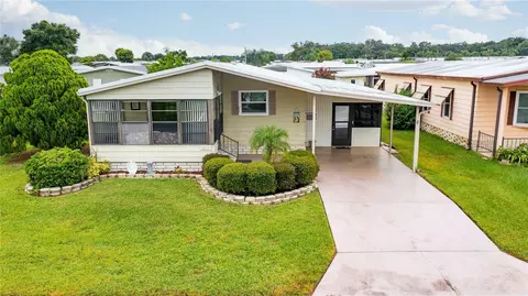 5715 Pawnee St, Zephyrhills, FL 33542