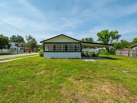 1511 E Calhoun St, Plant City, FL 33563