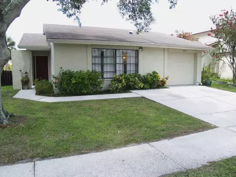 10327 Chadbourne Dr, Tampa, FL 33624