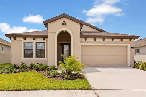 6227 Golden Nettle Dr, Apollo Beach, FL 33572