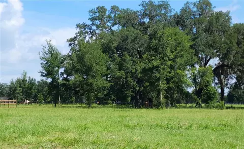 826 NE 107th Rd, Oxford, FL 34484