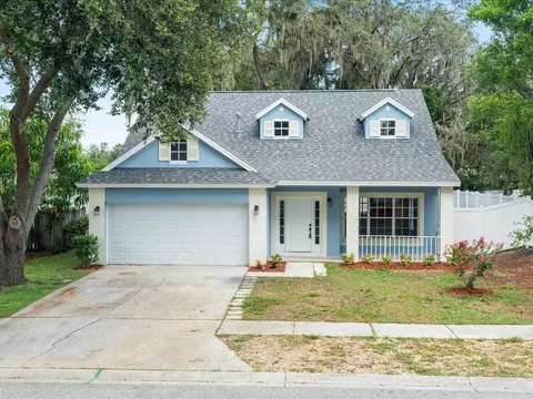 24451 Crosscut Rd, Lutz, FL 33559