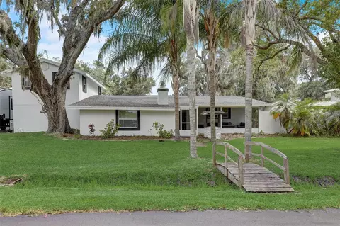 2616 Manatee Harbor Dr, Ruskin, FL 33570