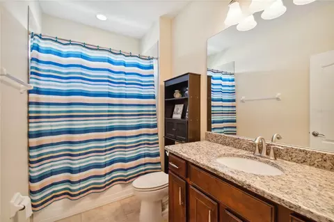 Bath - 10413 Hampton Meadow Way, Riverview, FL 33578 photo 2 of 6