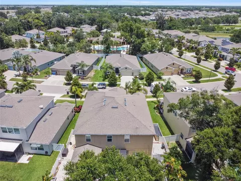 View/Area - 10413 Hampton Meadow Way, Riverview, FL 33578 photo 5 of 15