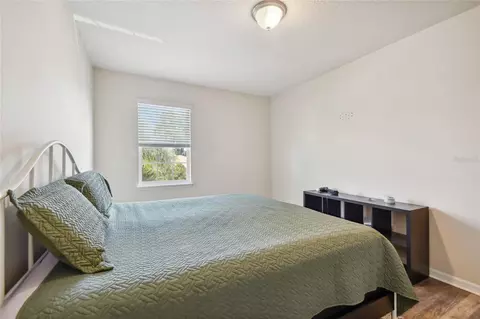 Bedroom - 10413 Hampton Meadow Way, Riverview, FL 33578 photo 6 of 7