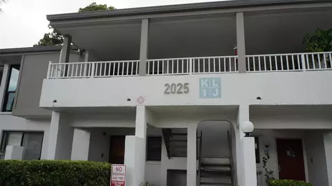 2025 Lakewood Club Dr S #5-L, Saint Petersburg, FL 33712