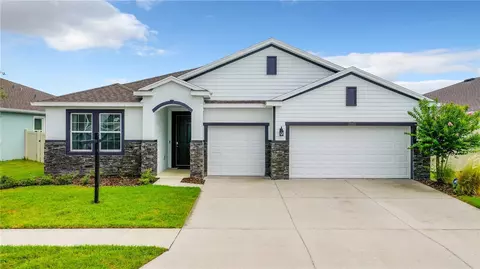 10886 Laxer Cay Loop, San Antonio, FL 33576