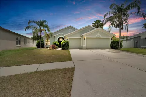 4511 Portobello Cir, Valrico, FL 33596