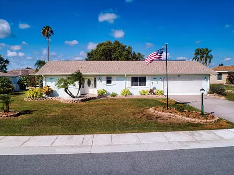 303 Stoneham Dr, Sun City Center, FL 33573