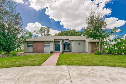 2005 Country Club Ct, Plant City, FL 33566