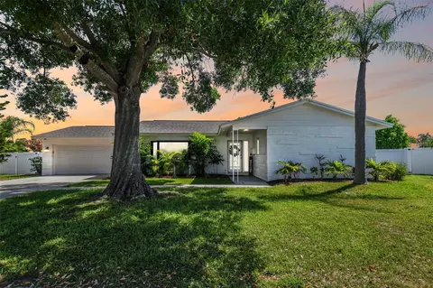 8403 Granite Pl, Tampa, FL 33615