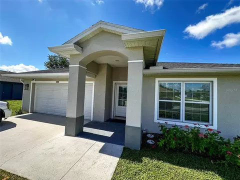 2725 Gramercy Dr, Deltona, FL 32738