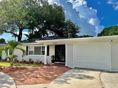 4704 W Leona St, Tampa, FL 33629