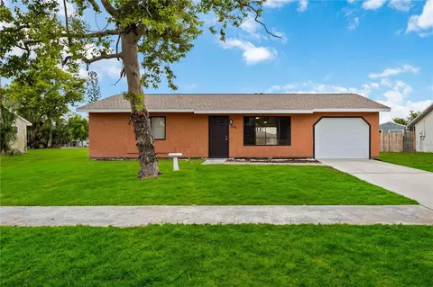 7581 Berwick St, North Port, FL 34287
