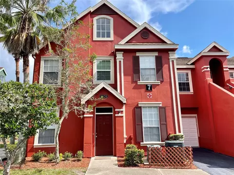 9124 Lake Chase Island Way #9124, Tampa, FL 33626