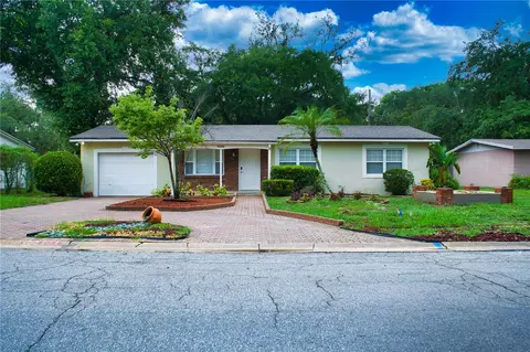 8008 Sharon Dr, Tampa, FL 33617