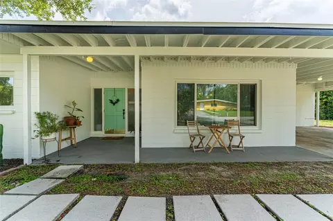 516 Carolyne St, Temple Terrace, FL 33617