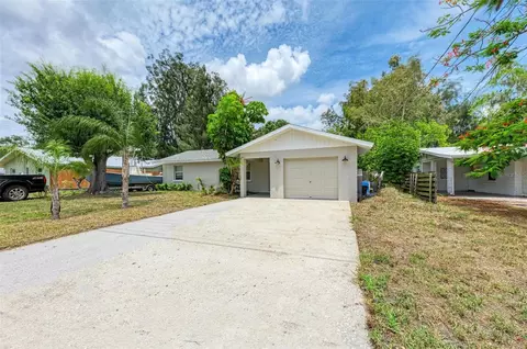 3607 32nd St W, Bradenton, FL 34205