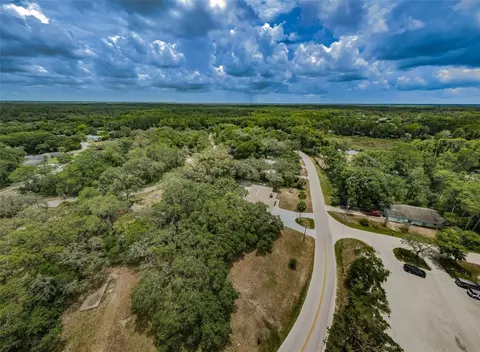 9006 Lake Dr, New Port Richey, FL 34654