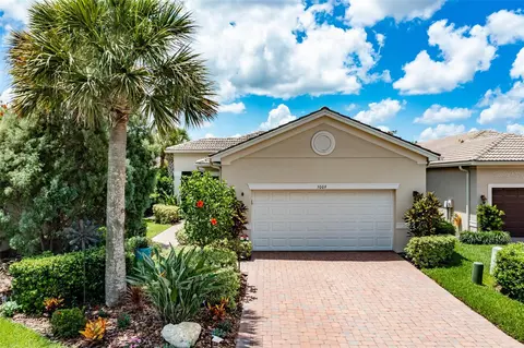 5009 Indian Shores Pl, Wimauma, FL 33598