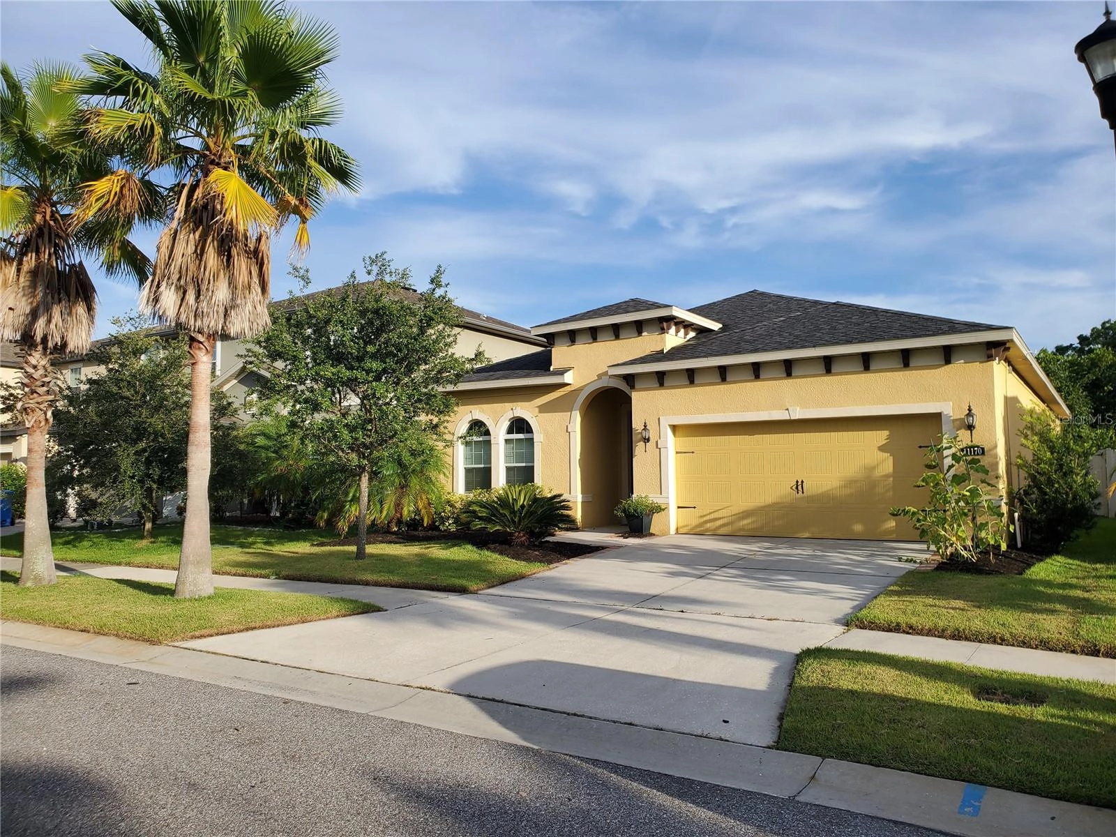 11170 Spring Point Cir, Riverview, FL 33579 photo 1