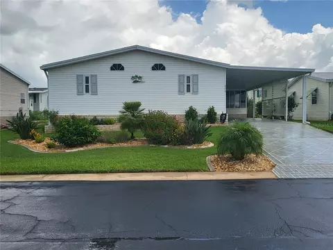 37519 Neukom Ave, Zephyrhills, FL 33541