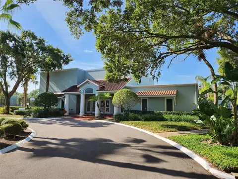 2868 Somerset Park Dr #201, Tampa, FL 33613