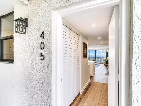 15462 Gulf Blvd #405, Madeira Beach, FL 33708