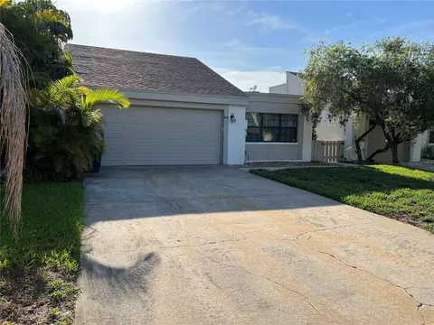 420 S Woodlands Dr, Oldsmar, FL 34677