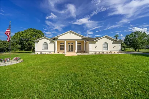 6644 Country Club Rd, Wesley Chapel, FL 33544