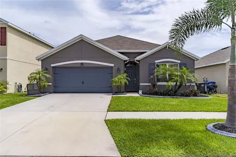 8205 Harwich Port Ln, Gibsonton, FL 33534