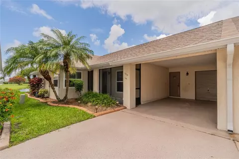1710 Atrium Dr, Sun City Center, FL 33573