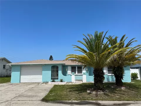 9011 Prosperity Ln, Port Richey, FL 34668