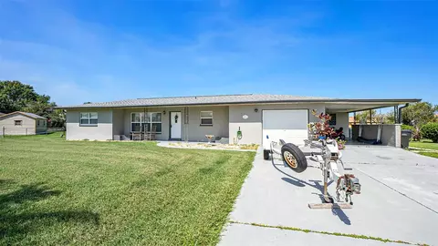 6336 Avocado Dr, Lake Wales, FL 33898