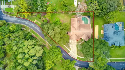 17304 Oak Ledge Dr, Lutz, FL 33549