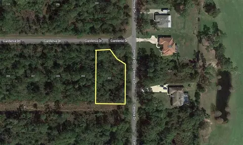 201 Gardenia Dr, Indian Lake Estates, FL 33855