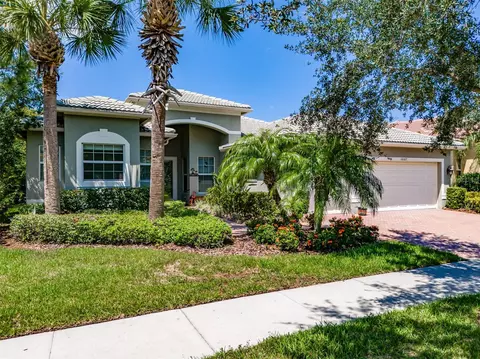 16107 Diamond Bay Dr, Wimauma, FL 33598