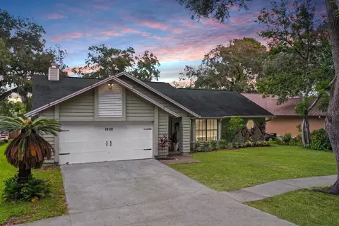 1908 Dockside Dr, Valrico, FL 33594